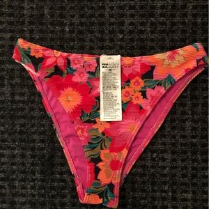Billabong floral bikini bottom size medium